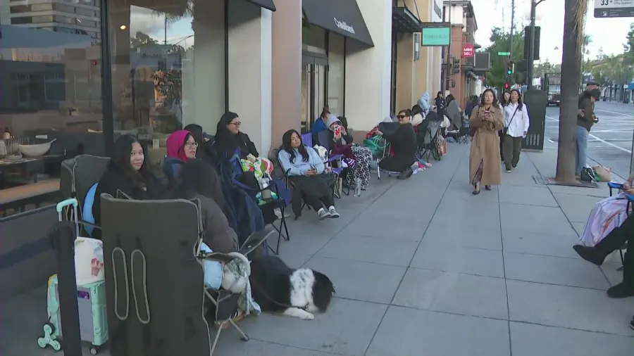South Korea's largest beauty retailer opens first U.S. store in Pasadena; fans camp overnight