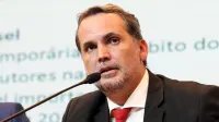 Produção industrial cai e tem pior mês de abril em 3 anos, diz CNI