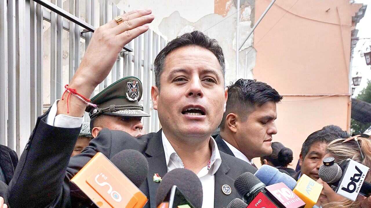Lara dice a Gobierno y movilizados que deben “ceder” para abrir el diálogo
