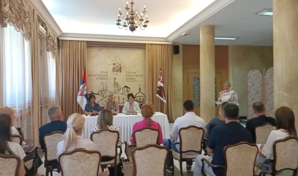 U Kragujevcu potpisan Sporazum o zapošljavanju osetljivih grupa: Institucije, nevladin sektor i privreda udružili snage