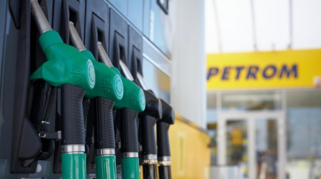 Nouă ieftinire considerabilă a carburanților, pentru a doua zi la rând. Care sunt acum prețurile