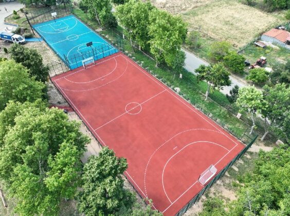 ФОТО| Kасинос Aустриа Интернатионал ;акедонија со донација од 6.690.600 денари реконструираше спортското игралиште во ООУ „Гоце Гелчев “– Виница