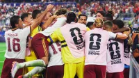 Entre mofo e roedores: entenda bastidores dos bandeirões usados na Copa