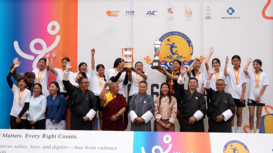 Mothithang HSS and Punakha Central School win school volleyball cup