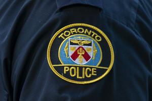 Police search for suspect after Scarborough assault, robbery leaves victim in life-threatening condition