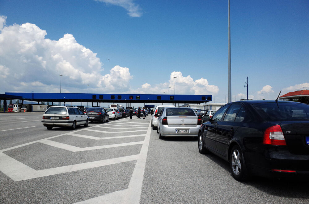 Evo kakvo je stanje na granicama: Na Horgošu se čeka 2 sata, a ovde je najgore