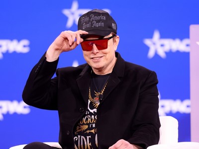 Musk investitorima gotovo polovicu vremena govori samo o AI-u i robotima