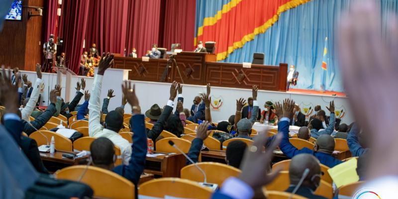 Loi référendaire : Kibangula pointe la « brèche » de la proposition Ngondankoy que la majorité exploite aujourd'hui 