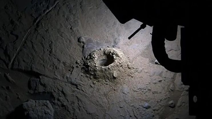 NASA-in robot zbunio stručnjake tokom običnog bušenja, izvukao nešto što niko nije očekivao