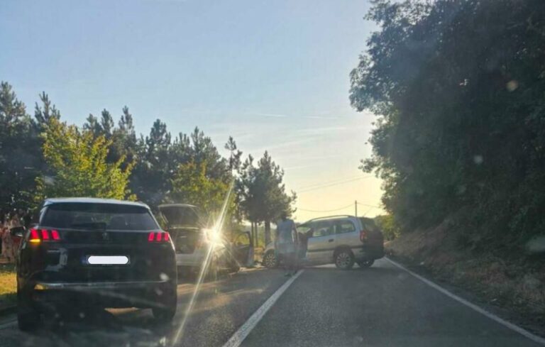 Detalji udesa u Boškovićima: Jedno lice povrijeđeno i prevezeno na UKC, saobraćaj normalizovan