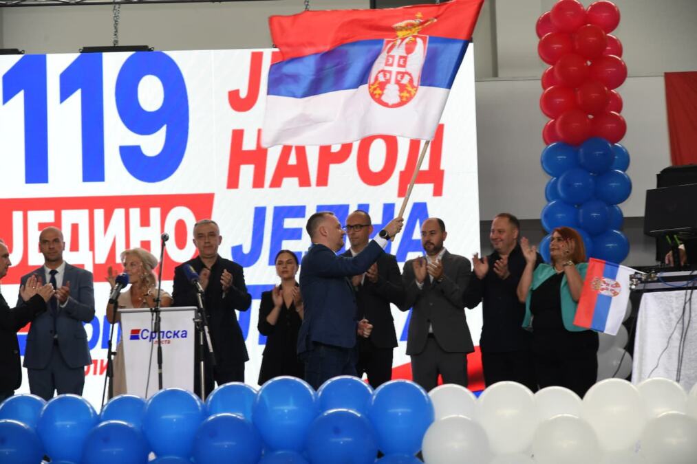 ''JEDNO SRCE, JEDAN NAROD, JEDNA LISTA'' Srpska lista počela predizbornu kampanju u Žitkovcu: Više nego ikada potrebna nam je sloga! (FOTO)