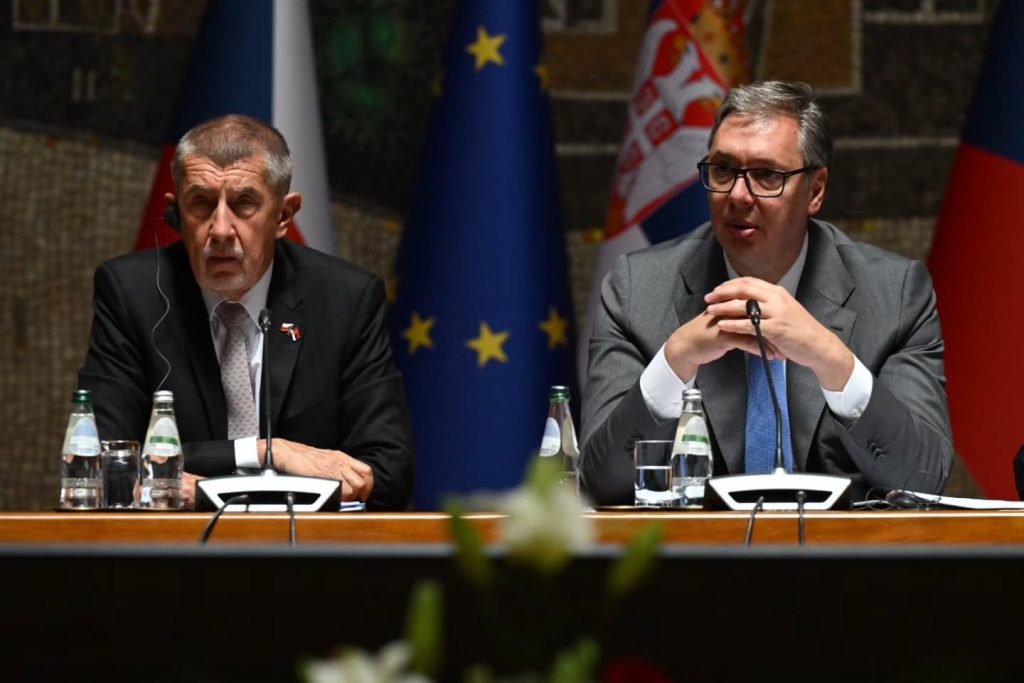 Vučić na poslovnom dijalogu Srbija-Češka: Otvaramo prostor za nove investicije i jačanje ekonomskih veza