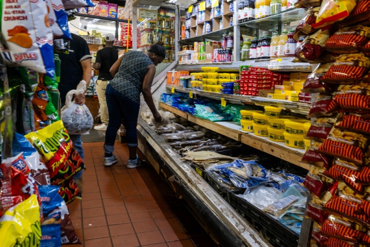 US small-business sentiment rebounds as inflation worries