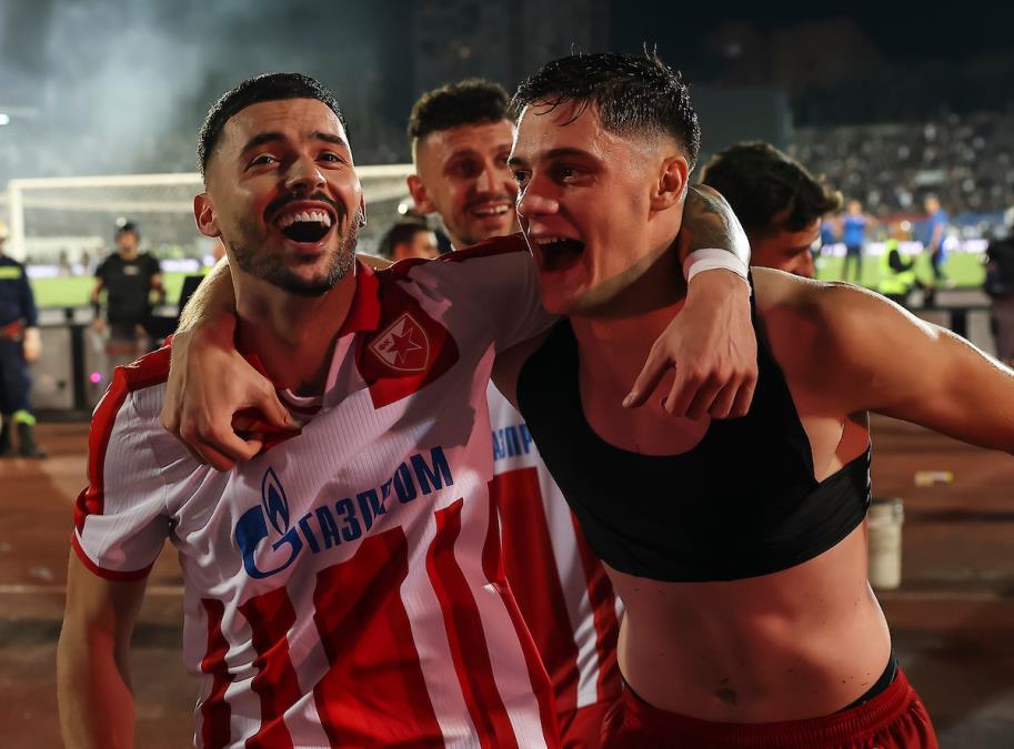 CRVENA ZVEZDA PRODALA IGRAČA PRED DERBI: Smeši joj se lepa zarada, plus procenti...