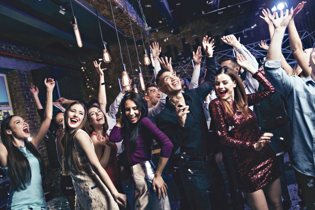 Poskupele proslave: Najskuplje matursko veče od prošle godine sad je najjeftinija opcija - cene i do 13.000 dinara, a tek ukupan trošak...