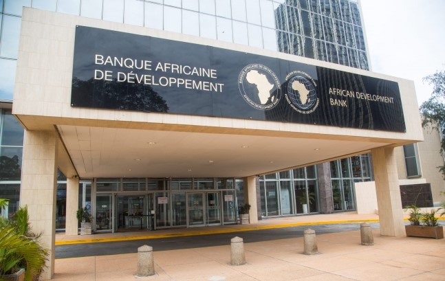 البنك الإفريقي للتنمية يدعو إلى استثمارات كبرى لتعزيز خلق الثروة في القارة
