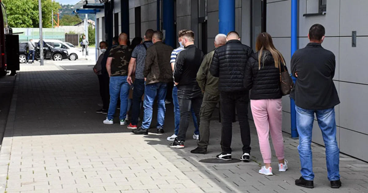 Koliko stanovnika ima RS? Svake godine je napusti 10.000 ljudi