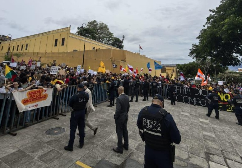 Movimiento social y seis sindicatos del ICE exigen la salida inmediata de Marco Acuña