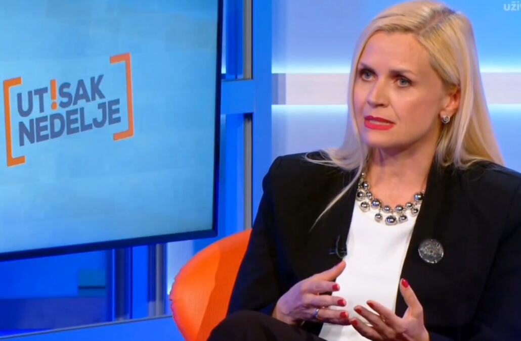 DALA POTPIS ZA PUŠTANJE U RAD STANICE U NOVOM SADU, A SADA SE PERE: Profesorka Fric: "Oštećenja na nadstrešnici nisu bila vidljiva golim  okom" (VIDEO)