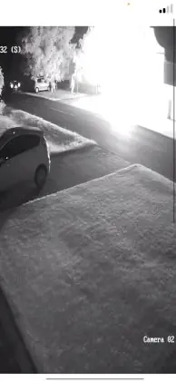 (FOTO)Ko želi da ućutka Petra Antonijevića? Posle prebijanja zapaljen mu automobil
