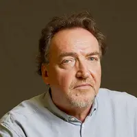 «Ein Lehrer, der sich bloss als netter Coach auf Augenhöhe anbiedert, wird von den Schülern nicht ernst genommen», sagt Roland Reichenbach