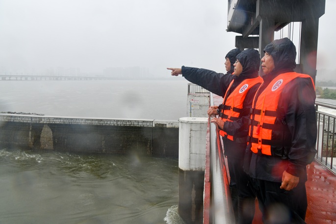 260,000 people evacuated as Typhoon Bavi hits northeast China