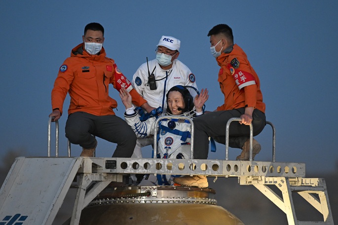 Shenzhou-21 astronauts return to Earth after record 210-day mission