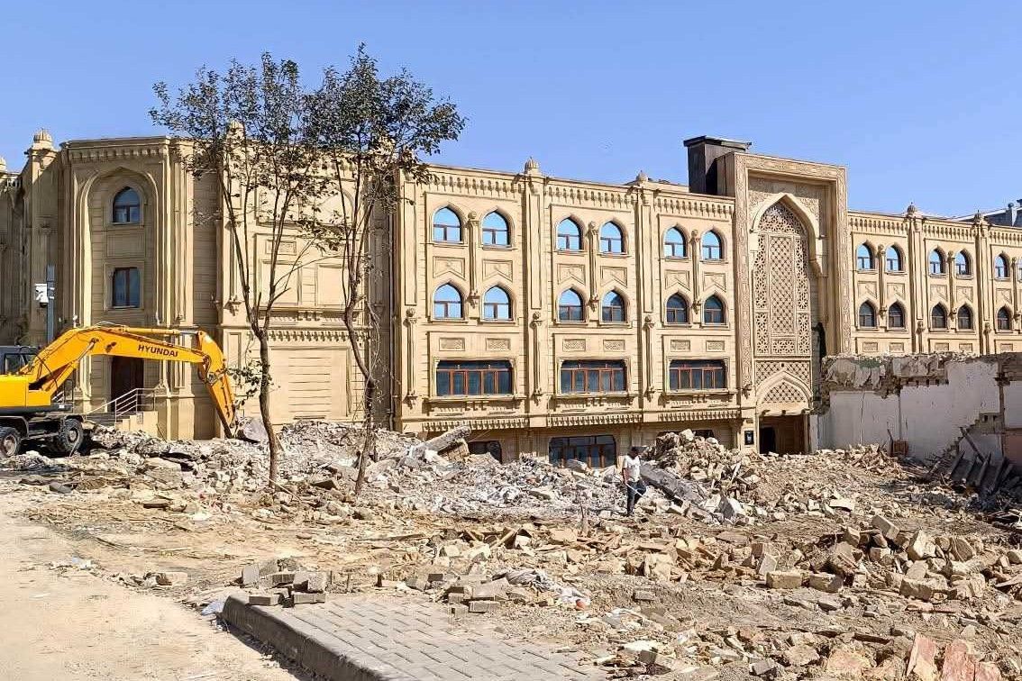  Residents accuse Baku authorities of arson in historical building in strategy to evict tenants 