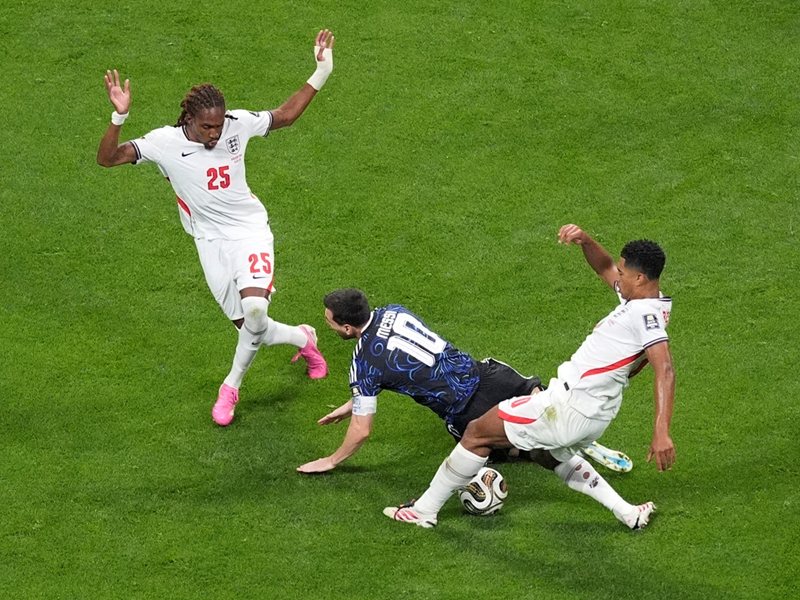 Англия и Аржентина се дърлят, но 0:0