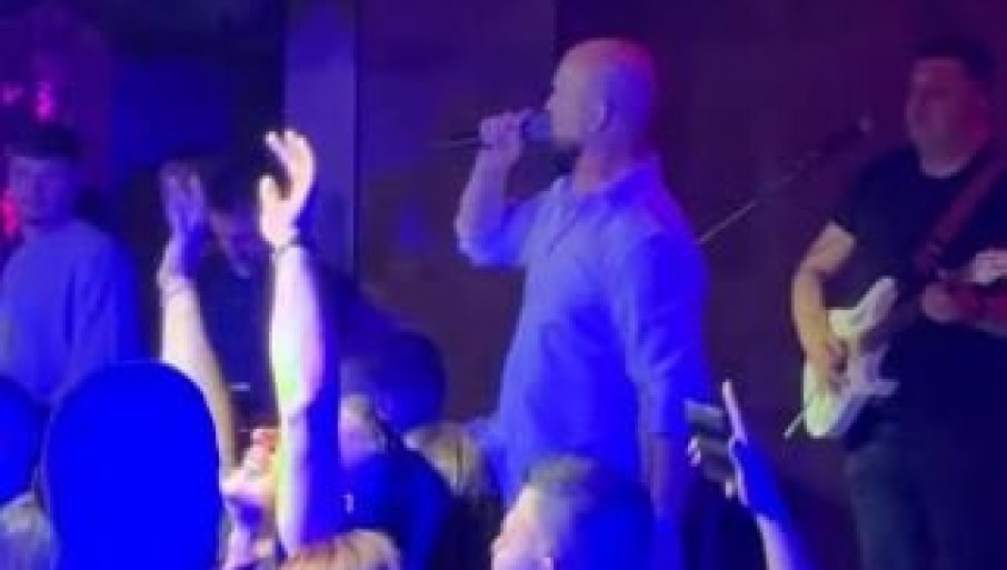 REAGOVALO OBEZBEĐENjE: Boban Rajović napravio haos u poznatom klubu u Splitu - "Završio usred publike" (FOTO)