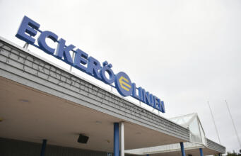 Förvirring efter bokningsstrul med Eckerö Linjens bussar