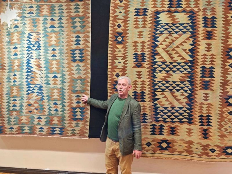 Якоб ван Бейлен показа най-старият български килим, тъкат преди Чипровското въстание