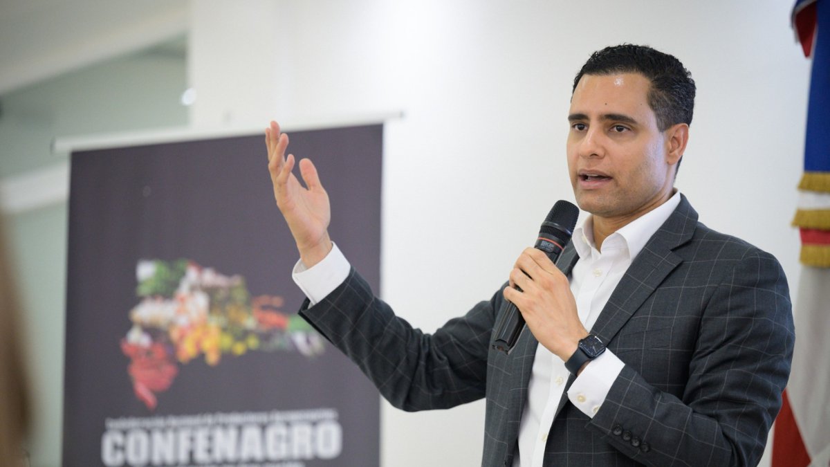 
                Economista Juan Ariel Jiménez analiza futuro del sector agropecuario”
            